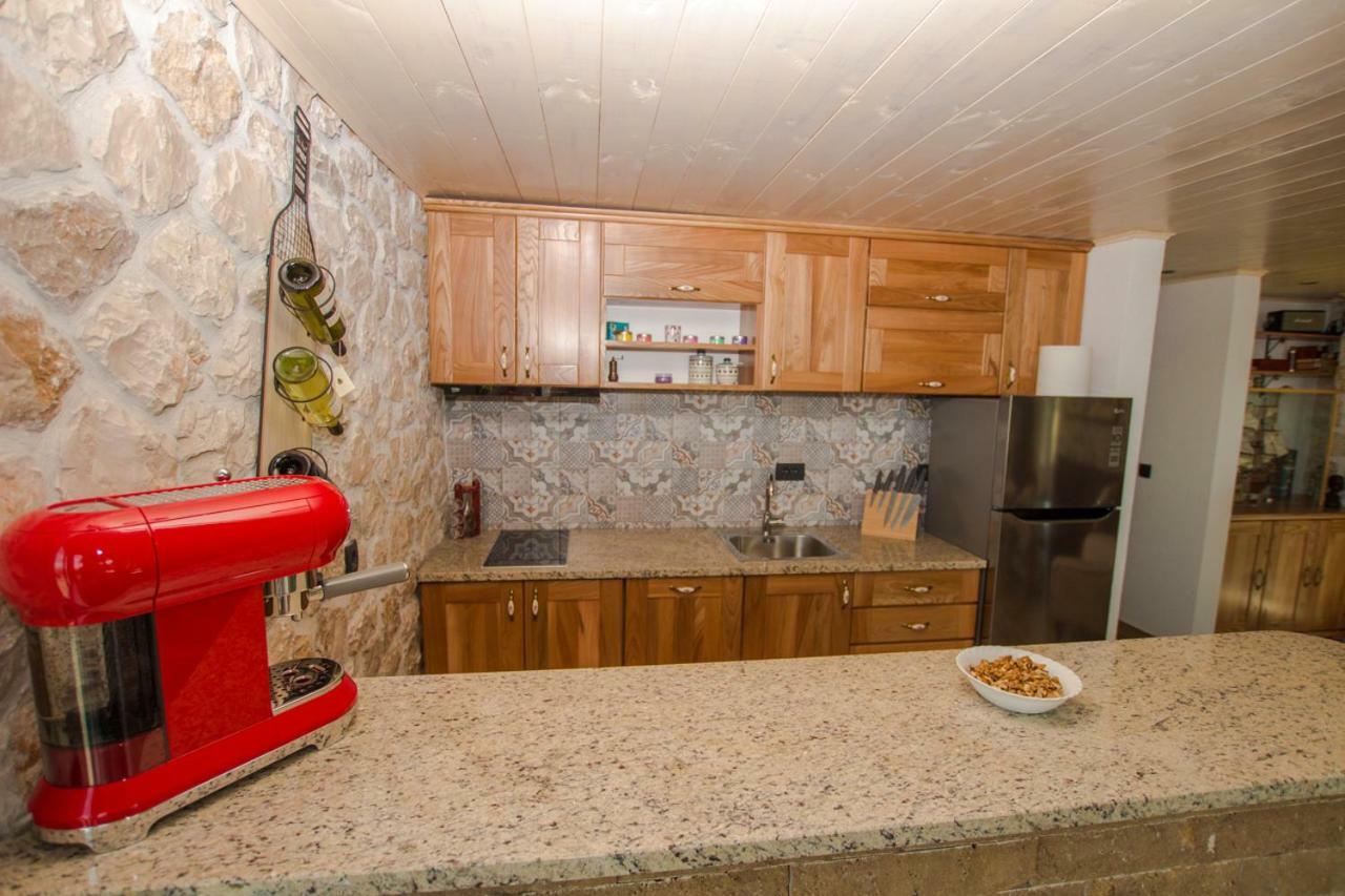 Stone Villa Uk - Dobra Voda Bar Dış mekan fotoğraf
